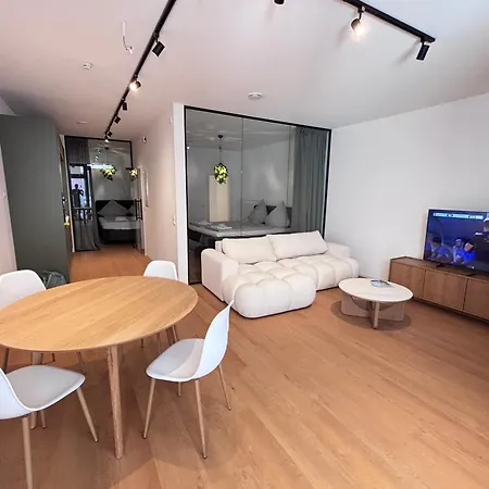 Loft Living - Pflummernhaus アパート